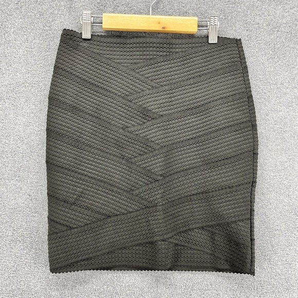 H&M Mini Pencil Skirt Women Size Small Black back Zip Closure stretchy - Picture 1 of 9
